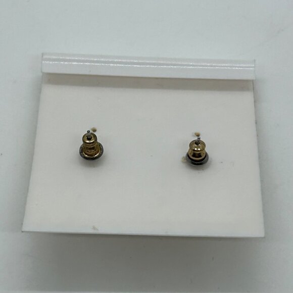 Vintage Ruby Red Flower Stud Earrings with Crystals Gold-Tone Made in the USA. - Picture 4 of 11